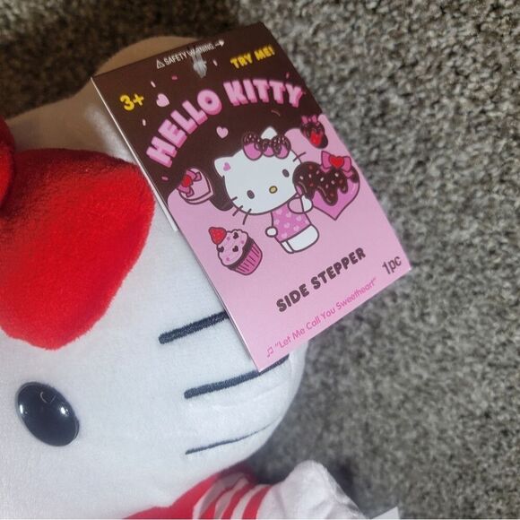 NWT Sanrio Hello Kitty Valentine’s Day Greeter Side Stepper Animated Plush - Picture 3 of 7